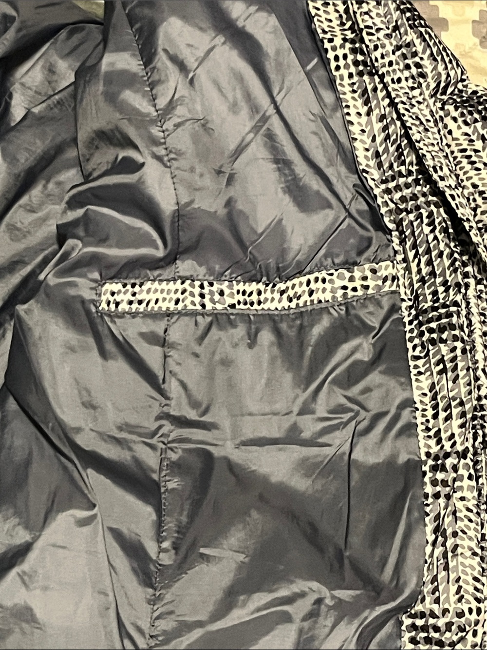LandsEnd Women's Black & White Quilted Puffer Coat 1X - Picture 7 of 7